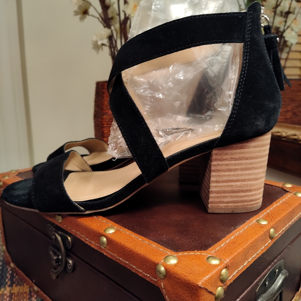 Reba suede block heel sandals
